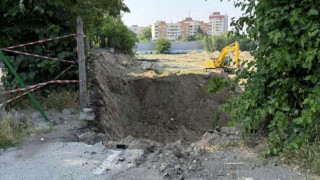 Строителна фирма неправомерно разруши пешеходна алея в Асеновград