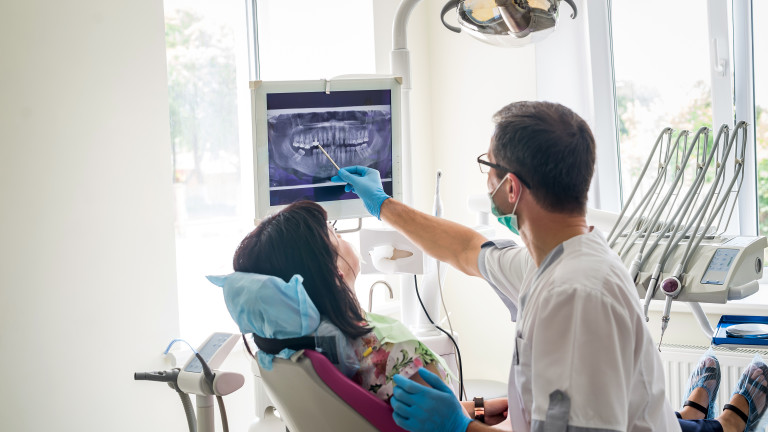 Нищожен бил рискът от заразяване с COVID-19 в зъболекарските кабинети