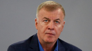 Наско Сираков е провел спешен разговор с кандидат купувачите на Левски