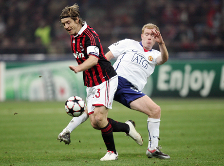 Амброзини  нападна Милан: Не можем да играем до 40