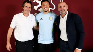 Астън Вила официално обяви привличането на Джейдън Санчо под наем