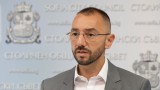 ГЕРБ: Столичната община е превърната във вертеп - с цигари, алкохол и сръбска музика