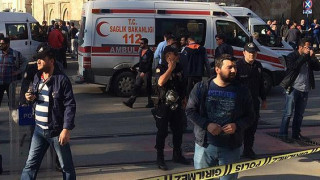 Закопчаха 15 души заради самоубийствения бомбен атентат в Бурса