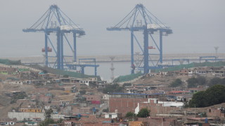 Китайският президент Си Дзинпин даде старт на едноседмична дипломатическа обиколка на