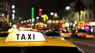 Полицията разпитва шофьорите на таксита в Сливен
