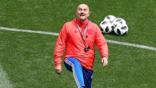 Старши треньорът на руския национален отбор Станислав Черчесов заяви че