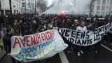 Масови протести във Франция тестват мандата на Оланд
