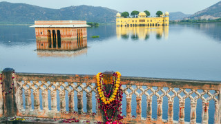 Индия си възвърна позицията на най бързорастяща голяма икономика в света