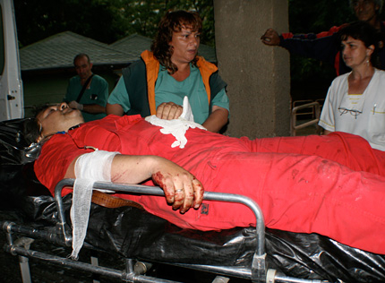 Девет ранени при взривовете край Петолъчката