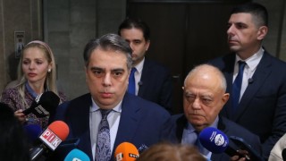 Правителството веднага да подаде оставка Това предлагат от ПП ДБ На