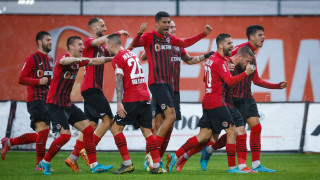 С наближаването на края на сезона в Локомотив София започват