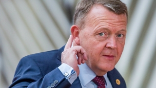 Дания призова Йълдъръм да отложи визитата си  
