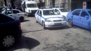 Задържаха 18 бежанци в апартамент в столичния "Овча купел"