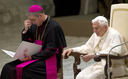 Заслужилият папа Бенедикт XVI поканен на канонизацията