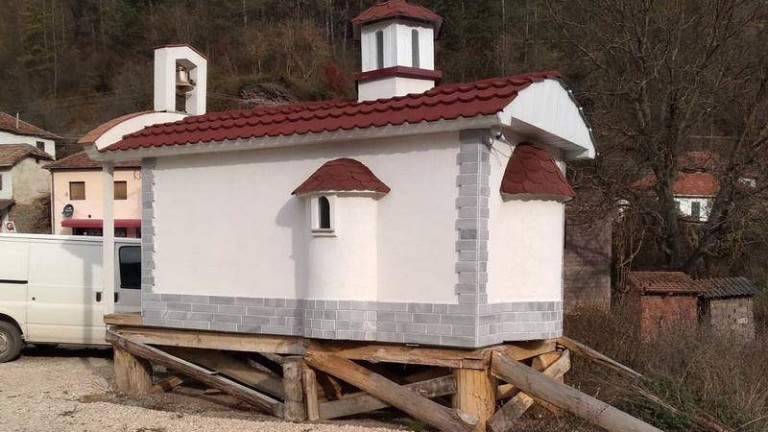 Сръбската православна църква забрани откриването на дарен от България храм