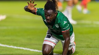 Нападателят от Кот д Ивоар Аке Лоба е свързван с трансфер