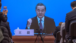 Китайският държавен съветник Ван Й каза по време на разговори с държавния
