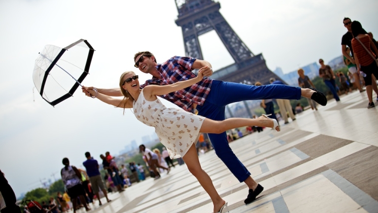 Приходите на Франция от туризъм спадат, но остава световен лидер