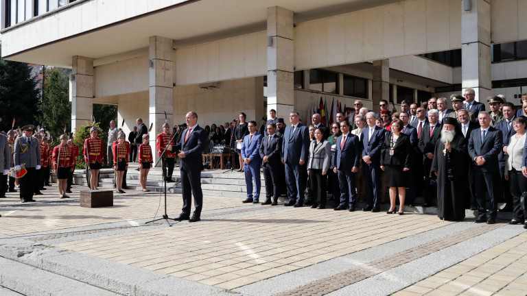 Президентът кани в Троян да се види най-доброто от България