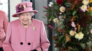 Кралица Елизабет Втора неведнъж ни е изненадвала с някои свои странни