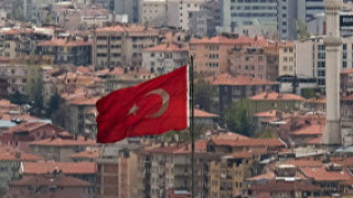Турция спира покупката на 10 хеликоптера от Италия, след като Драги нападна Ердоган