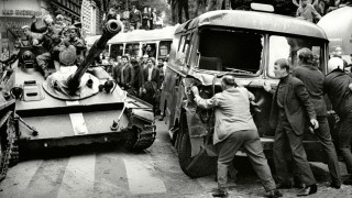 На 21 август 1968 година войските на Варшавския договор нахлуват