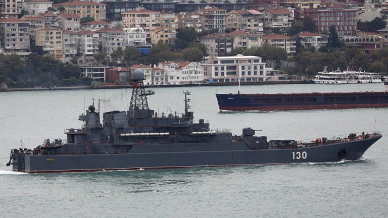 Черноморският флот на Русия с бойни учения в Средиземно море