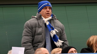 Собственикът на Челси Тод Боели е прекарал цял час