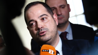 Ако премиерът и вицепремиерът решат готов съм да продължа