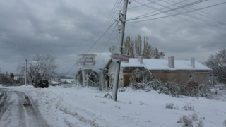 Снегът във Видинско остави села без ток