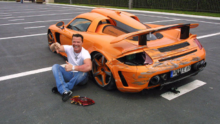 Немски принц потроши уникално Porsche Carrera (галерия)