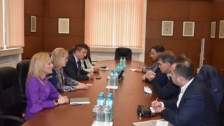 Работна среща с външния министър на Република Северна Македония Буяр