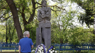 В понеделник 30 юни представители на ръководството на Левски служители