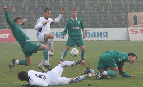 Славия - Пирин 0:0 в скучен мач