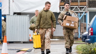 Петима души общо се издирват вече за отравянето на двойния