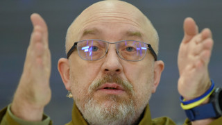 Украинският министър на отбраната Олексий Резников подаде оставка По рано