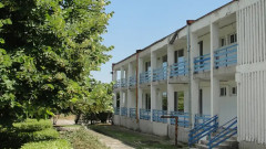 Над 100 почивни бази за ученици у нас стоят затворени и се рушат