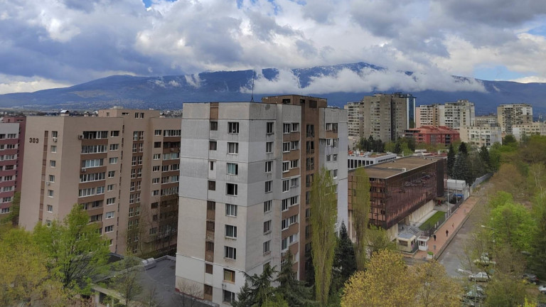 Пазарът на имоти в София изпадна в рецесия