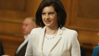 Бонбони и сръдни в парламентарната комисия за младежта и спорта