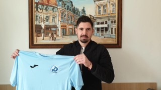 Дунав представи поредното си ново попълнение Договор с драконите подписа