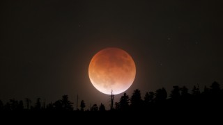 Рядко космическо събитие на 31 януари - кървава синя супер Луна