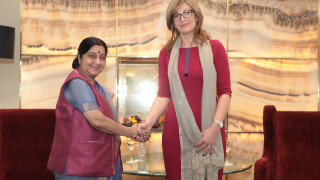 Български визи ще могат да се получават в над 15