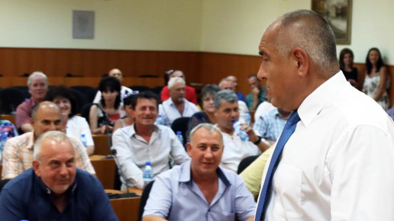 Собствениците на прасета от Пазарджишко спират протестите