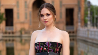 След като през август обяви че се е сгодила Стела