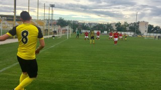 Тодор Неделев: Играхме по-предпазливо срещу Етър, но се получиха нещата