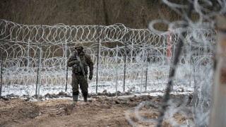 Полски служители претърсиха блата и мочурища на границата с Беларус