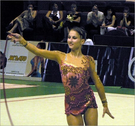 Симона Пейчева се завръща в гимнастиката 