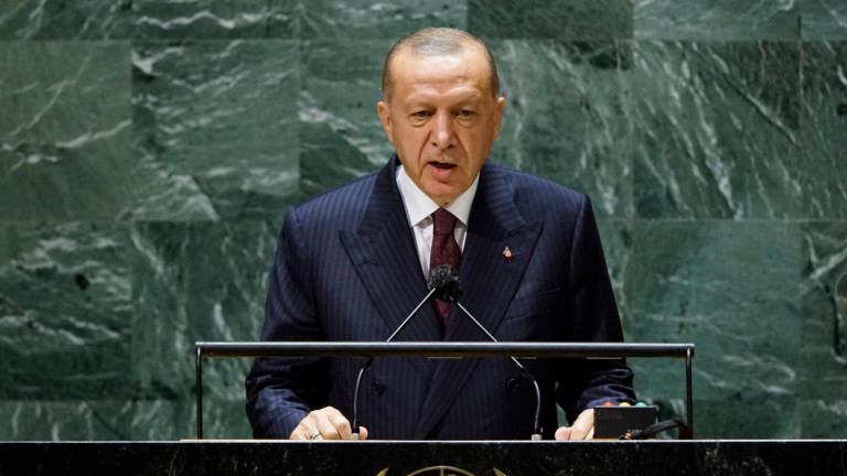 Ердоган предупреждава: Турция не може да поеме повече мигранти 