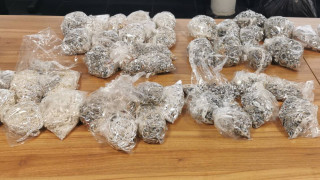 Откриха 47 кг сребърни бижута, укрити в тайник на автобус на "Капитан Андреево"