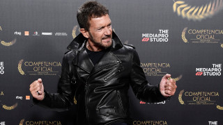 Много известни личности не пропуснаха да споделят в социалните мрежи